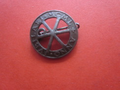 Broche RELIGIEUSE En Métal PAPE PIE XII  ANNO JUBILAEI MCML INSIGNE ANNO JUBILAEI MCML JUBILEE 1950 - Broschen