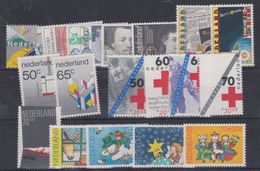 Pays-Bas N° 1197 / 1214 XX : Année 1983 En Timbres-poste Complète Les 18 Valeurs Sans Charnière TB - Années Complètes