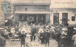 Saint Malo      35          Place Chateaubriand .Café Des Voyageurs         (voir Scan) - Saint Malo