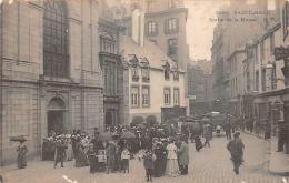 Saint Malo      35        Sortie De Messe       (voir Scan) - Saint Malo