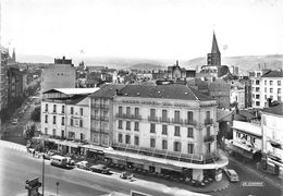 63-CLERMONT-FERRAND- LES HÔTELS FACE A LA GAE, ET L'EGLISE NOTRE DAME DU PORT - Clermont Ferrand