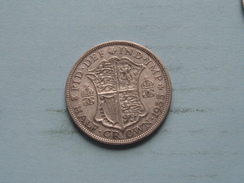 1935 - Half Crown / KM 835 ( Uncleaned - For Grade, Please See Photo ) ! - K. 1/2 Crown