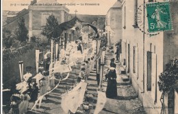 CPA 49 SAINT AUBIN DE LUIGNE Belle Et Rare Carte La Procession - Chalonnes Sur Loire