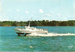 Transport. CPM. Bateaux. L'Hydrofoil P.T. 50. Liaison Saint-Malo Et Les Iles Anglo-Normandes (aéroglisseurs) - Hovercrafts