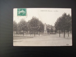 Carte Postale Ancienne De Barenton: La Place - Barenton