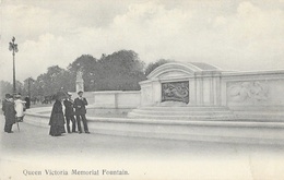 London - Queen Victoria Memorial Fountain - Gordon Smith Publisher - Carte Non Circulée - Buckingham Palace