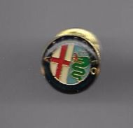 PINS AUTOMOBILE ALPHA ROMEO LOGO /  Base Dorée / 33NAT - Alfa Romeo