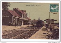 Hénin-Liétard (62) - Gare Intérieure Animée, Arrivée Du Train. Bon état, Gauffrée, A Circulé. - Henin-Beaumont