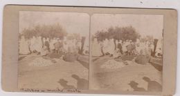 Carte Photo Stéréoscopique Unique,algérie Française,PALIKAO,le Souk,marché Arabe,région Mascara,collection Jb PRION,rare - Stereoscopic