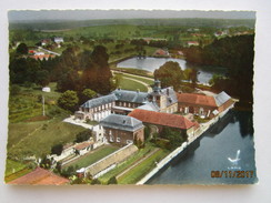 CP 59 Nord En Avion Au Dessus De ..  LIESSIES  Vers Solre Le Château - Le Château De La Motte Et Les étangs 1960 - Solre Le Chateau