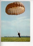 REF 290  : CPSM Parachutisme Arrivée Au Sol - Parachutisme
