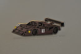 REF M1  : Pin's Pin ARTHUS BERTRAND : Theme Automobile Mercedes - Arthus Bertrand