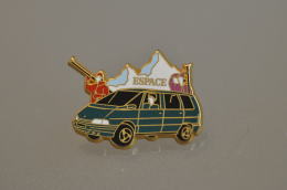 REF M1  : Pin's Pin ARTHUS BERTRAND : Theme Automobile Renault ESPACE Vert - Arthus Bertrand