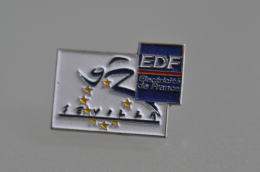 REF M4  : Pin's Pin  : Theme  EDF Sevilla - EDF GDF