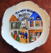 Assiette Décorative En Porcelaine : Série Des Chansons Enfantines, Comptines : " La Mère Michel " - Platos