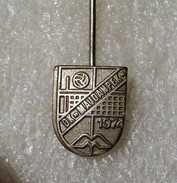 OK MAJDANPEK - VOLLEYBALL CLUB - Majdanpek (SERBIA Serbie Serbien) Yugoslavia YOUGOSLAVIE - ERORR PIN Upside Down - Volleyball