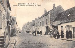 77-NEMOURS- RUE DE PARIS- SORTIES DES OUVRIERS DE LA FABRIQUE DE CORSETS - Nemours