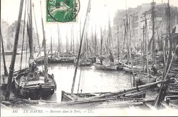 CARTE POSTALE ORIGINALE ANCIENNE : LE HAVRE  LES BATEAUX DE PECHE DANS LE PORT ANIMEE SEINE MARITIME (76) - Pesca