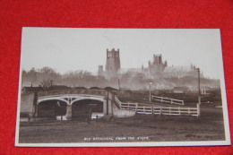 Cambridgeshire Ely Cathedral From The River  NV - Sonstige & Ohne Zuordnung