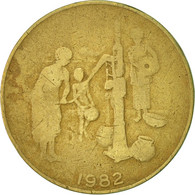 Monnaie, West African States, 10 Francs, 1982, Paris, TB+, Aluminum-Bronze - Côte-d'Ivoire