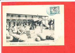Delcampe - DJIBOUTI Cpa Animée Chargement D ' Une Caravane Pres De La Douane - Dschibuti