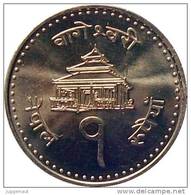 NEPAL RUPEE ONE (Rs.1) BRASS-STEEL CIRCULATION COIN 2004 AD KM-1180 BRILLIANT UNCIRCULATED BU - Nepal