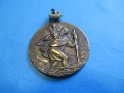 Petite Médaille Religieuse Ancienne/Saint Christophe /Voiture //Début XXéme Siécle    CAN432 - Religion & Esotericism
