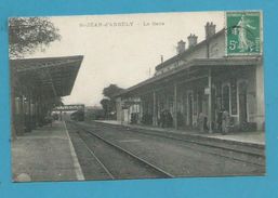 CPA - Chemin De Fer Arrivée D'un Train En Gare ST-JEAN-D'ANGELY 17 - Saint-Jean-d'Angely