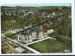 CPM -  Songeons   - ( Oise ) - Le Château  -  Vue Aérienne - Songeons