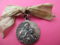 Médaille Religieuse Ancienne + Ruban /Christ Eucharistie/Ece Pani /Début XXéme Siécle    CAN477 - Religion & Esotericism