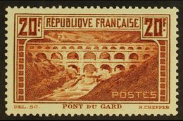 1929 - 31  20fr Brown "Pont Du Gard", Perf 13½x13, Yv 262 (Type I), Very Fine And Fresh Mint. For More Images, Please Vi - Other & Unclassified