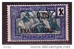 M4515 - COLONIES FRANCAISES MADAGASCAR Yv N°240 * - Unused Stamps