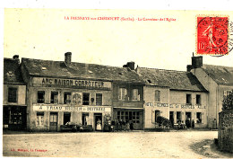 AH 35 / C P A  -LA FRESNAY-SUR-CHEDOUET  (72)  LE CARREFOUR DE L'EGLISE - La Fresnaye Sur Chédouet