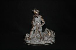 Ancien Grand Encrier En Porcelaine De Vieux Paris Hussard Militaire XIX ème - Inktpotten