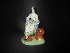 Ancien Encrier Peint En Porcelaine De Vieux Paris Demoselle Assise XIX ème - Tintenfässer