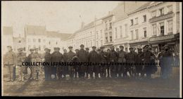 TOP BELGIQUE - ROULERS ROESELARE ROESELOARE - PRISONNIERS BELGES ET GARDES ALLEMANDS SUR LA PLACE EN FEVRIER 1916 - Roeselare