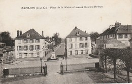 ARPAJON - Place De La Mairie Et  Avenue Maurice Berteaux - Arpajon