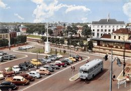 78-MAISON-LAFFITTE- LA GARE ET LA POSTE - Maisons-Laffitte