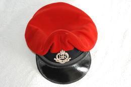 CASQUETTE DE LA POLICE ROYALE MILITAIRE ANGLETERRE - Police & Gendarmerie