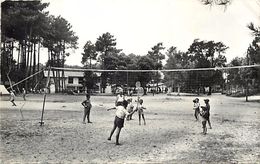 Ref 533-sports - Republique Des Gosses D Hossegor -landes -la Partie De Volley -village Vacances Familiales - - Pallavolo