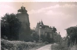 CHATEAUGIRON (I.-et-V.) Le Château - Les Deux Tours CPSM Petit Format - Châteaugiron