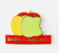 Pin's Pomme Pommes Toutes à Croquer - A1 - Altri
