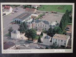 L'Hôtel De Ville - Roissy En Brie