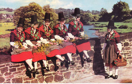 GREAT BRITAIN - VERY OLD COLOUR PICTURE POST CARD - COLOURMASTER - TOURISM, WELSH NATIONAL COSTUME - Otros & Sin Clasificación