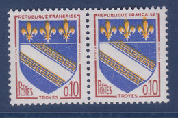 France, Petite Varieté,  Blason De Troyes, N° 1353 , Jaune Très Décalé , 2 Timbres ( 15039/15.1) - Télégraphes Et Téléphones