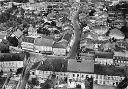 57-BOUZONVILLE- VUE AERIENNE , L'HÔTEL DE VILLE ET RUE DE LA REPUBLIQUE - Autres & Non Classés