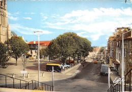 85-FONTENAY-LE-COMTE- LA RUE DE LA REPUBLIQUE - Fontenay Le Comte