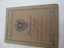 Passeport Ancien à 32 Pages/Couverture République Française/Préfecture De Police/Laugier Hortense/Opéra/1936       AEC75 - Non Classés