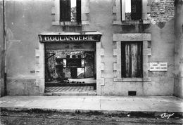 87-ORADOU-SUR-GLANE- LA BOULANGERIE , OU DANS LE FOUR FUT TROUVE UN CORPS CALCINE - Oradour Sur Glane