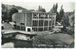 CPSM YVONNE ARNAUD THEATRE, GUILDFORD, Format 9 Cm Sur 14 Cm Environ, ANGLETERRE, ROYAUME UNI - Surrey